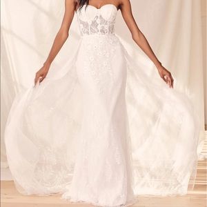 NWOT NEVER WORN Wedding Dress